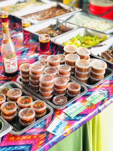 Mom's Prison Corner - Gastronomi dan perhotelan