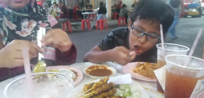 Iman Koeyteow Kerang - Gastronomi dan perhotelan