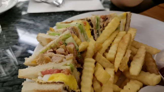 Opinii despre Souq Garden Restaurant în Kota Kinabalu - Gastronomi dan perhotelan