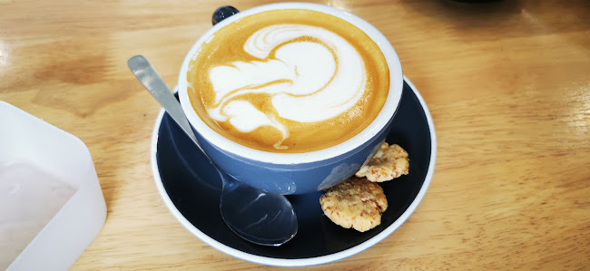 Rainy Corner 雨鄉 • 咖啡 - Taiping