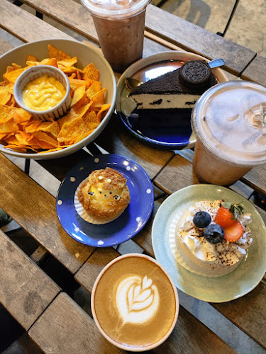 Comentarii opinii despre Kafe Rimbun dan Kopi