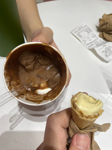 LaLaPop by Frozen - Gastronomi dan perhotelan