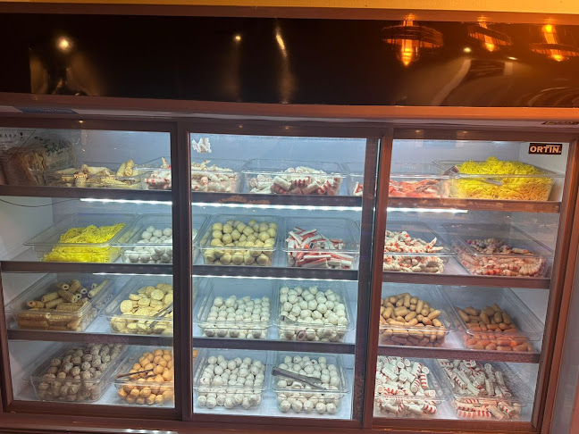 THAI TOWN BBQ AND STEAMBOAT - Gastronomi dan perhotelan