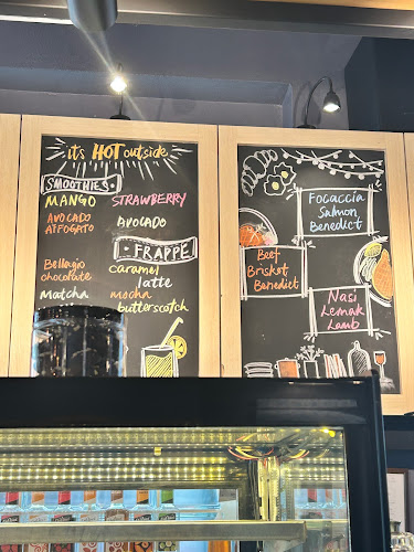 Inver Cafe - Gastronomi dan perhotelan