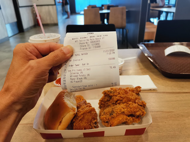 Comentarii opinii despre KFC Petron Kg Raja Besut