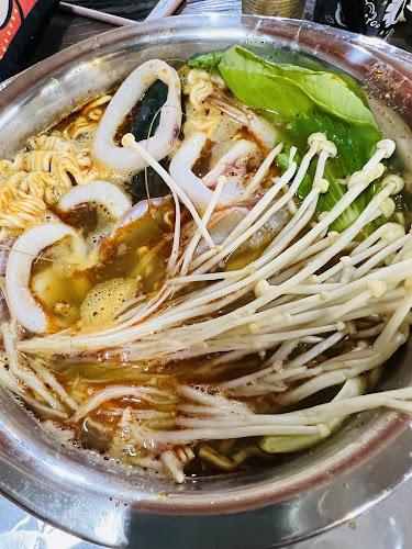 Dapoq Cikgu Steamboat and Grill Buffet - Gastronomi dan perhotelan