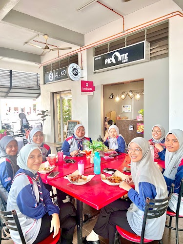 Lot 1,2, NHA RIZQIN ENTERPRISE, Kampung Tunku Putra, 09000 Kulim, Kedah