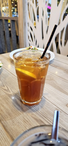 Sitiawan Strawberry Kafe - Gastronomi dan perhotelan