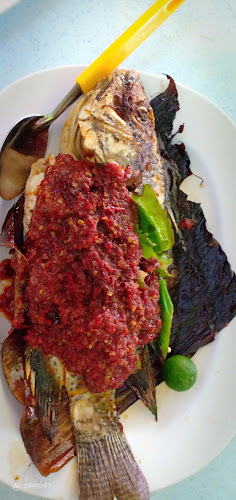The Gift Tilapia Restaurant - Gastronomi dan perhotelan