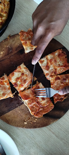 Opinii despre Pizza Hut Restaurant Pauh Jaya în Perai - Gastronomi dan perhotelan