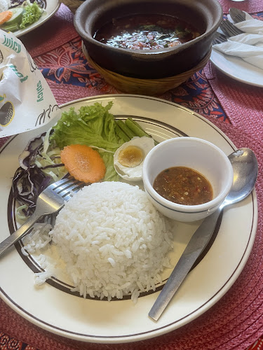 Opinii despre Warong Asam Pedas & Salai PRamli în Melaka - Gastronomi dan perhotelan