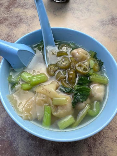 Comentarii opinii despre Pusat Makanan Lye Lye