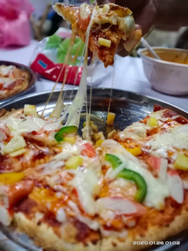 Opinii despre Pizza kekaboo ampang în Ampang - Gastronomi dan perhotelan