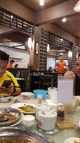 Y Food Box Restaurant (Sitiawan) Sdn Bhd - Gastronomi dan perhotelan