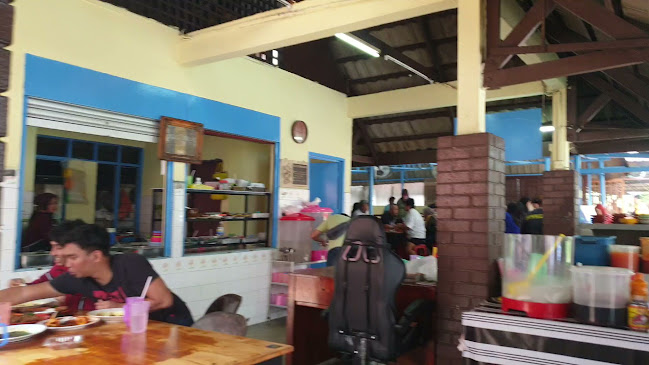 Comentarii opinii despre Kak Jat Ikan Bakar (Gerai No. 3)