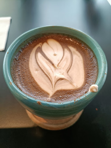 V88 Cafe & Bar Starhill - Gastronomi dan perhotelan