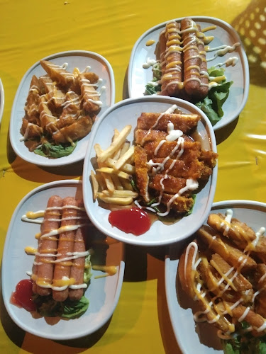 By : three sha kedai makan rm2.50 - Seri Manjung