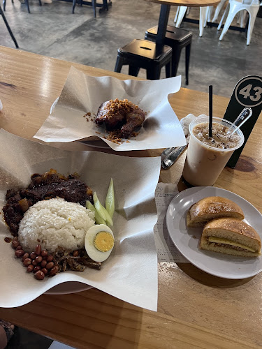 Ground Floor Lot 429 Sublot 9, Jalan Tun Jugah, 93350 Kuching, Sarawak