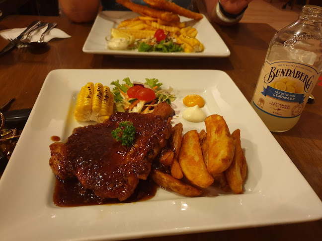 Simple Cafe And Treats - Gastronomi dan perhotelan