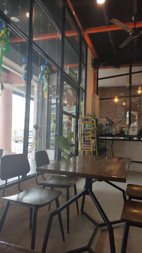 Comentarii opinii despre Sambal & Style