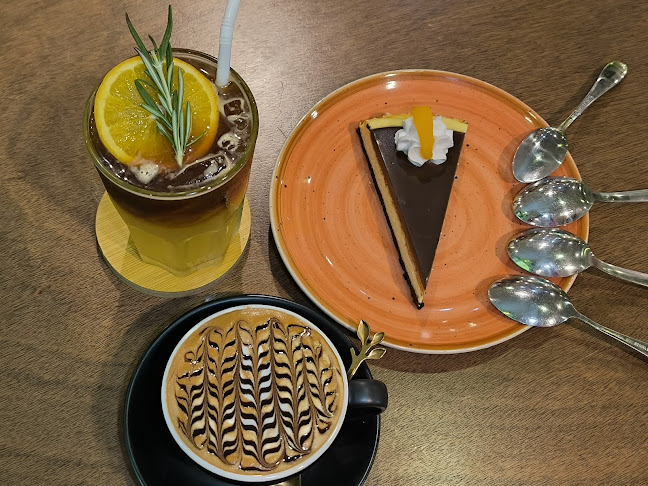 Aqua Coffee - Gastronomi dan perhotelan