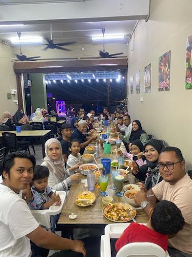 Comentarii opinii despre Eldin's Kitchen Mee Udang