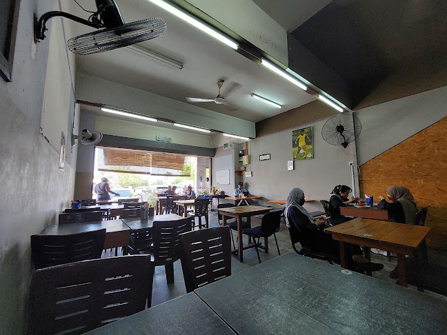 Opinii despre Cafe Racer în Shah Alam - Gastronomi dan perhotelan