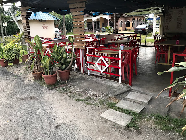 Puteri Payung Seafood