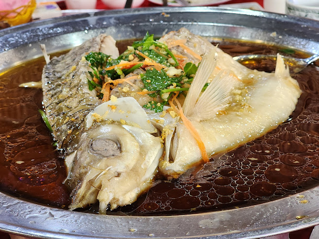 Restoran Makanan Laut Bulatan B5 - Gastronomi dan perhotelan