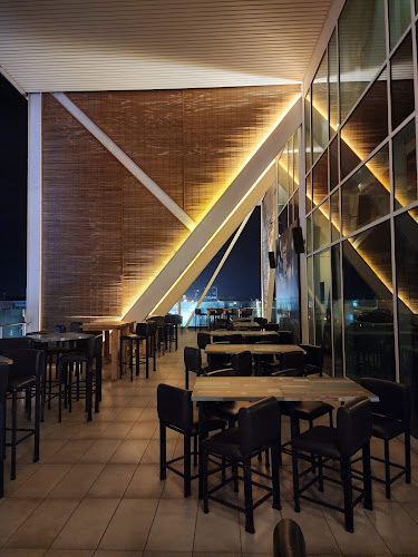 T1 Bundusan - Gastronomi dan perhotelan