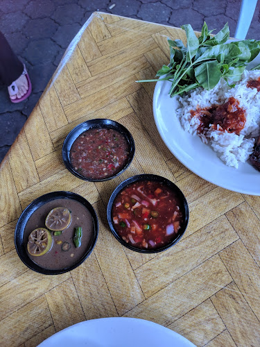 Comentarii opinii despre Syukur Tomyam