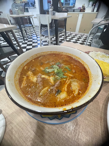 Opinii despre BANGKOK PINTHO CAFE @ Menara PjH waterfront în Putrajaya - Gastronomi dan perhotelan