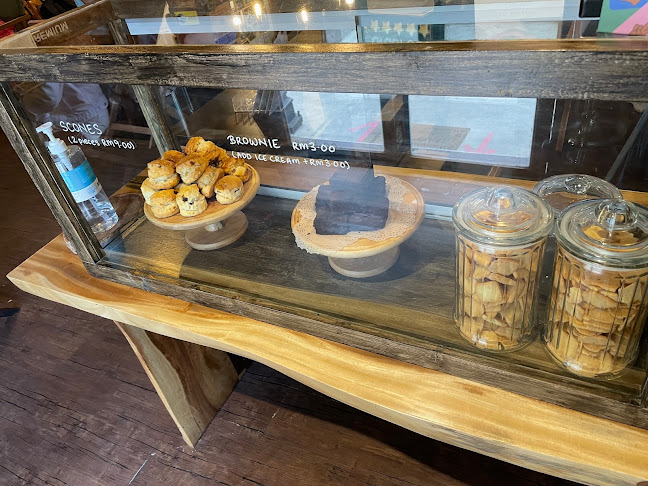 Opinii despre October Coffee Gaya în Kota Kinabalu - Gastronomi dan perhotelan