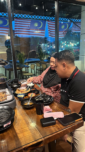 Comentarii opinii despre THAI TOWN BBQ AND STEAMBOAT