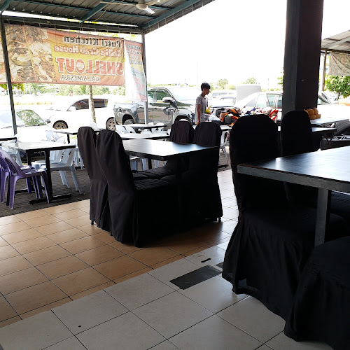 Putri Kitchen Shellout And Steamboat - Kota Kinabalu