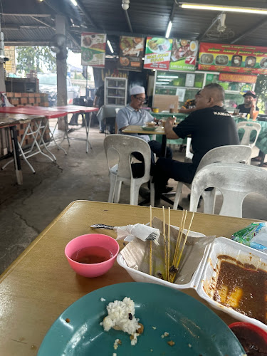 Warung Station (Former Warung Pak Ku) - Gastronomi dan perhotelan