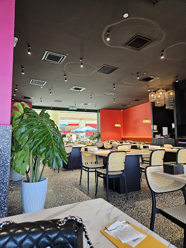 Opinii despre Mr. Tuk Tuk @ Starling Mall (Last call 9:30pm) în Petaling Jaya - Gastronomi dan perhotelan