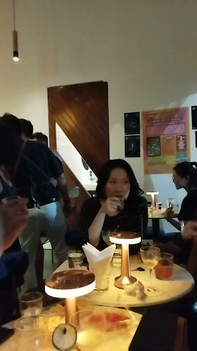 Comentarii opinii despre Round Bar