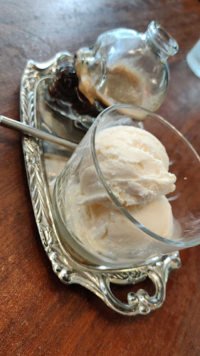 Alexandria's coffee & dining - Gastronomi dan perhotelan