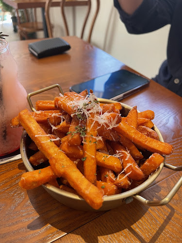 6, Jln Tanjong Tokong, Kampung Raya Baharu, 10250 Tanjung Tokong, Pulau Pinang