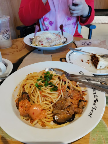 The Coffee Bean & Tea Leaf