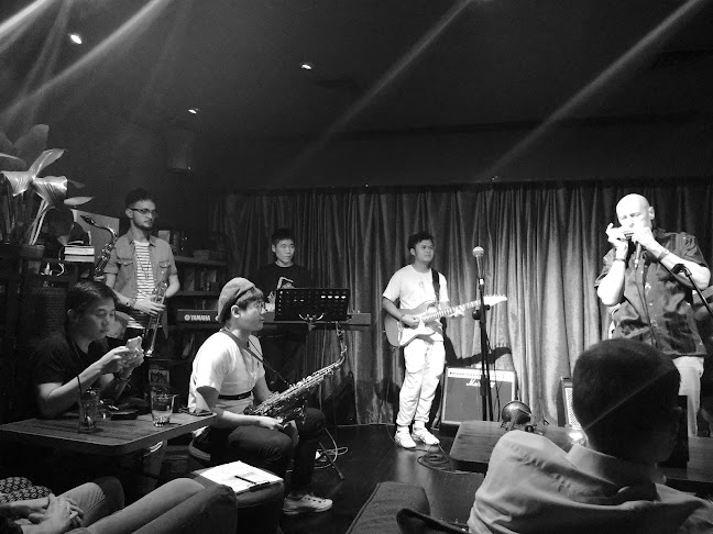 Comentarii opinii despre Sino The Bar Upstairs