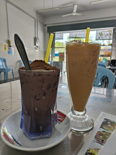 Comentarii opinii despre THIR13EN KOPITIAM (Thirteen Kopitiam)