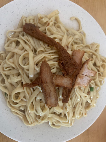 98 Kopitiam - Gastronomi dan perhotelan