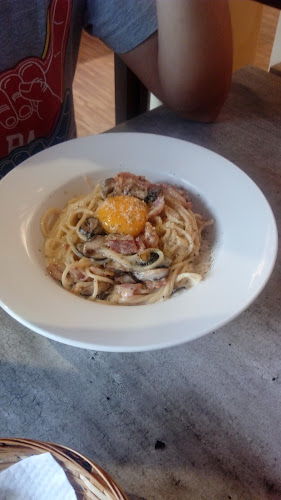 Anmour Cafe Bukit Indah - Johor Bahru