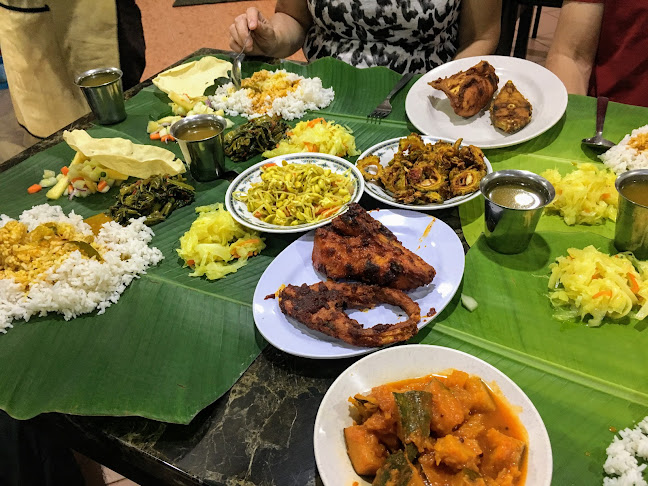 Restoran Ipoh Padang Curry House - Gastronomi dan perhotelan