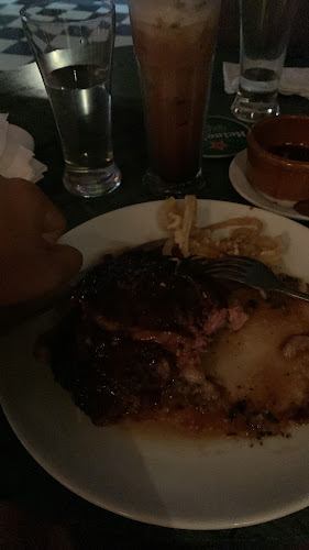 Gianni's Trattoria - Gastronomi dan perhotelan