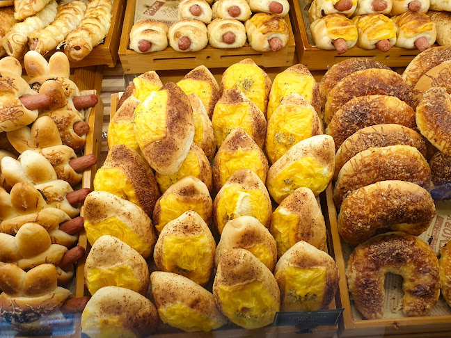 Opinii despre TAKA Patisserie Miri în Miri - Gastronomi dan perhotelan