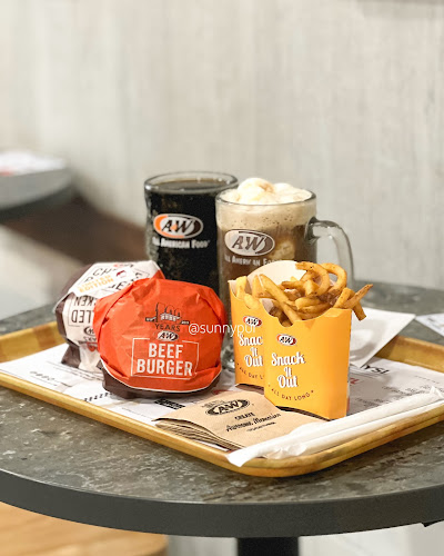 A&W 1st Avenue - George Town