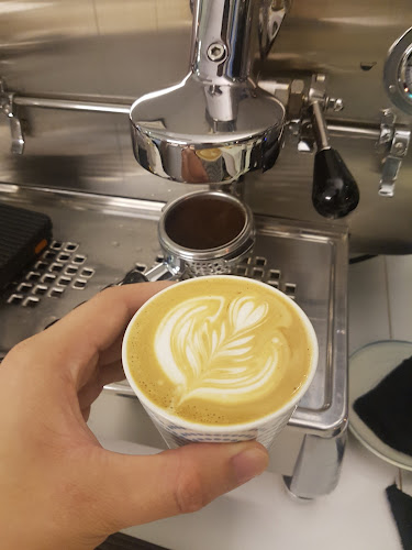 Coastal Coffee Club - Gastronomi dan perhotelan